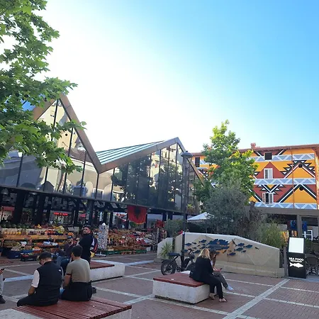 Pazari Luxury Apartamento Tirana